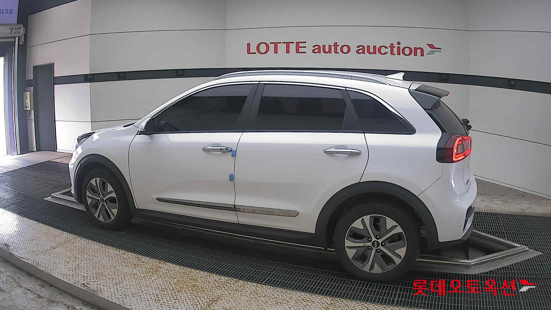 2021 - kia niro