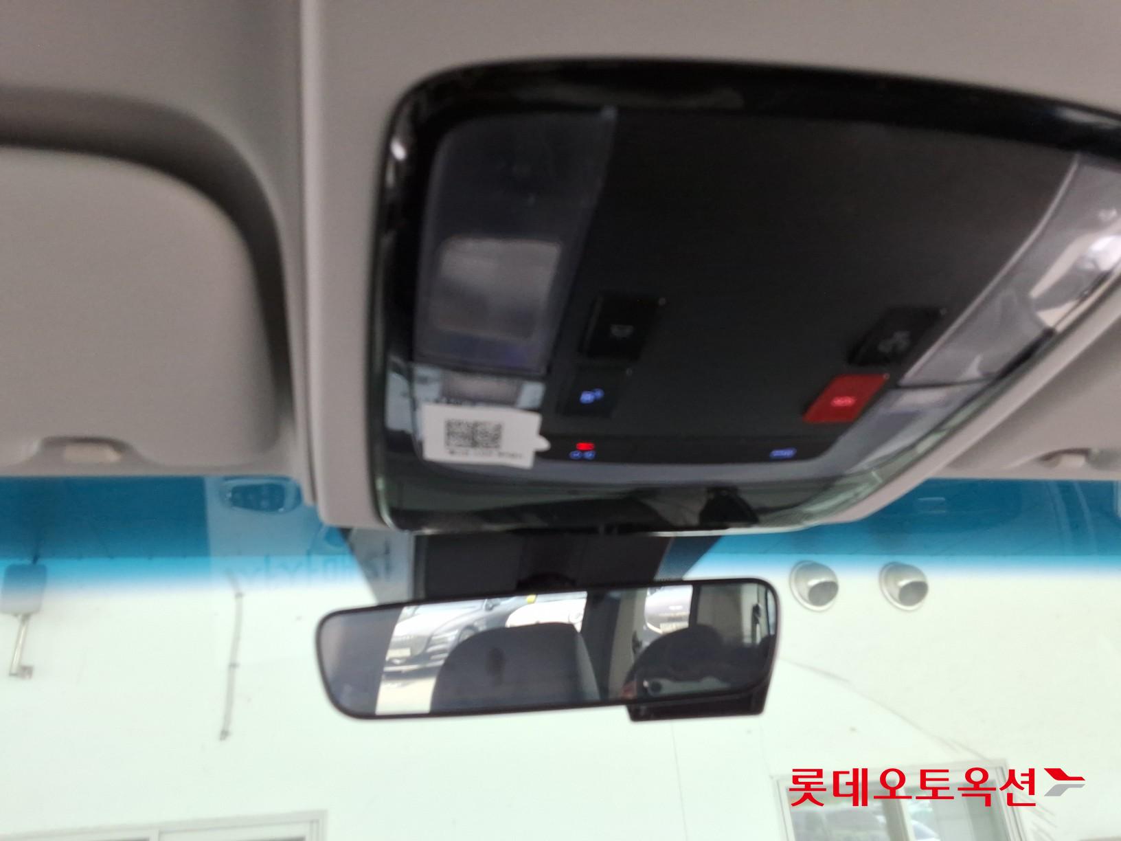2023 - hyundai staria