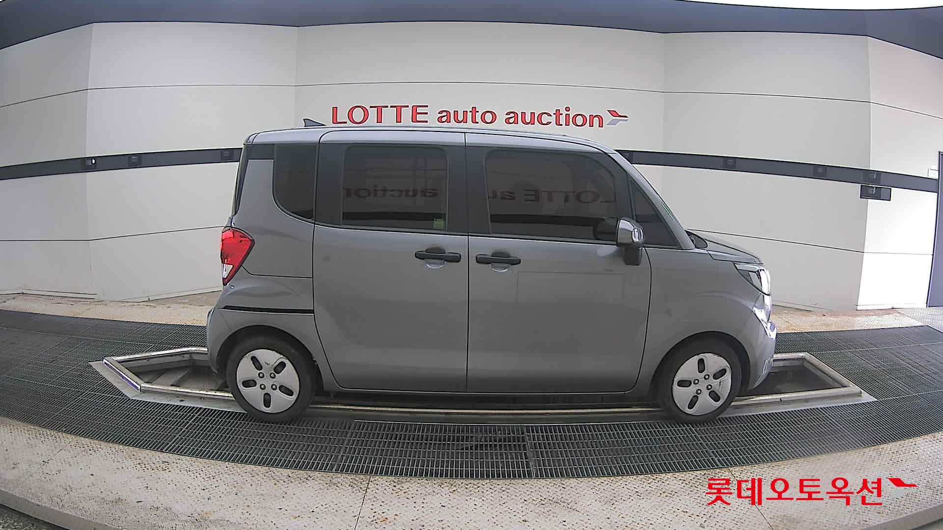 2022 - kia ray