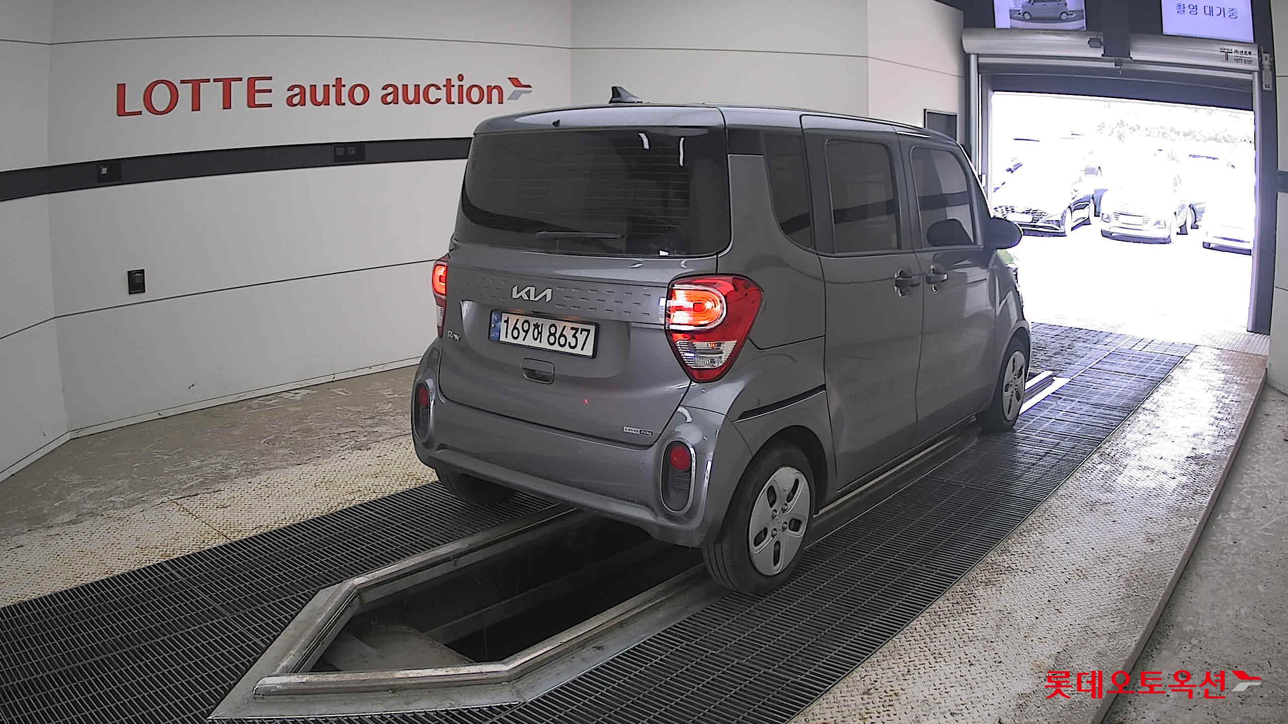 2022 - kia ray