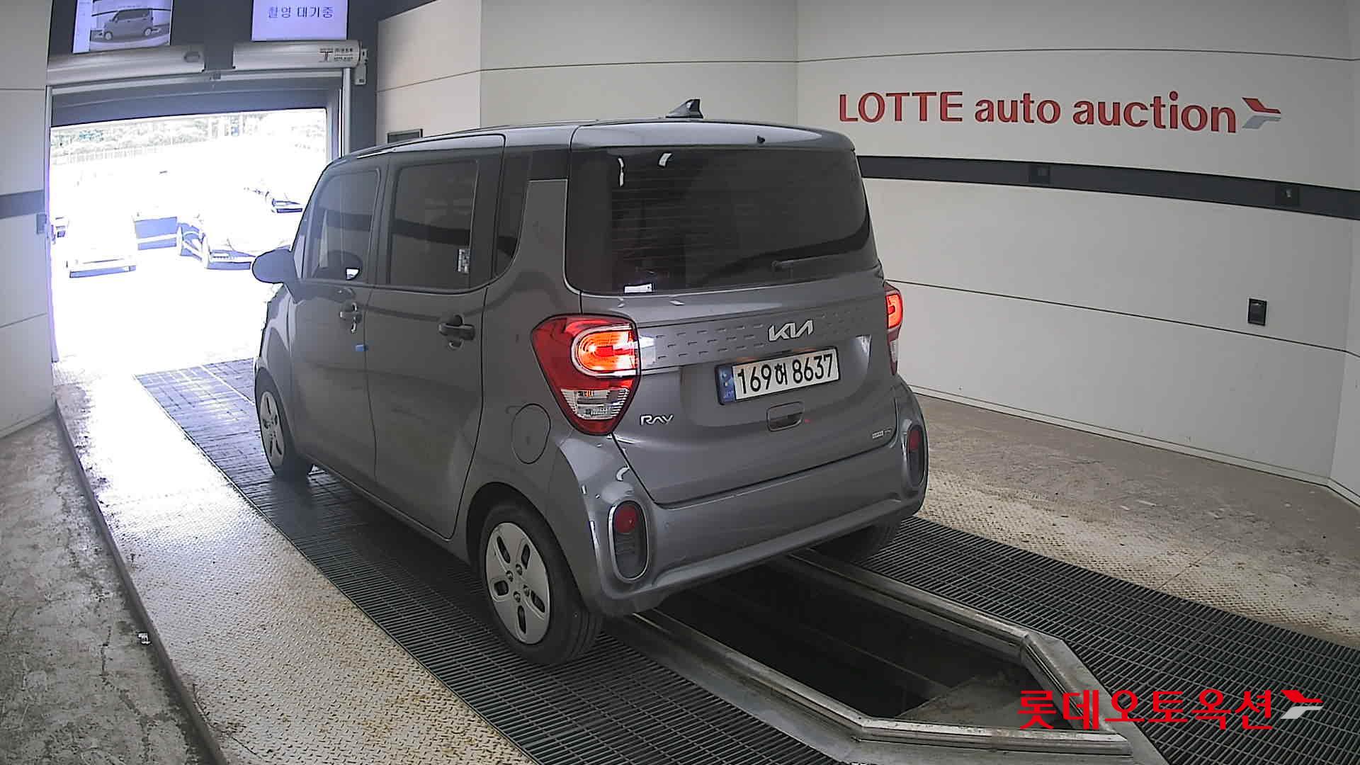 2022 - kia ray