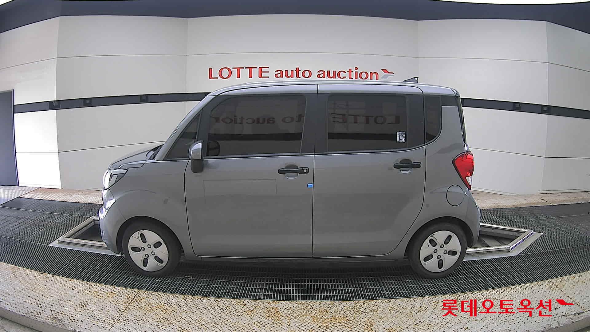 2022 - kia ray