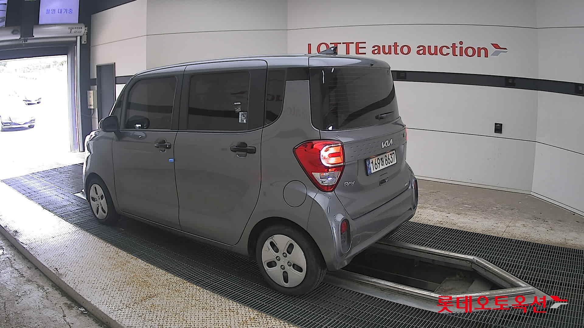 2022 - kia ray