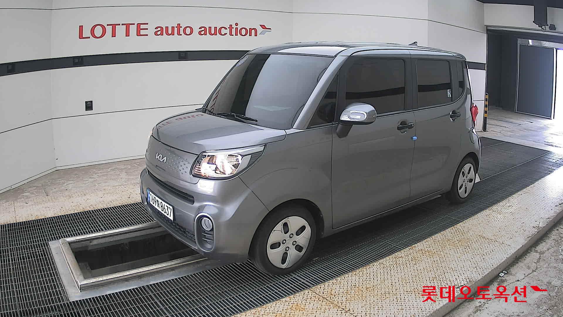 2022 - kia ray