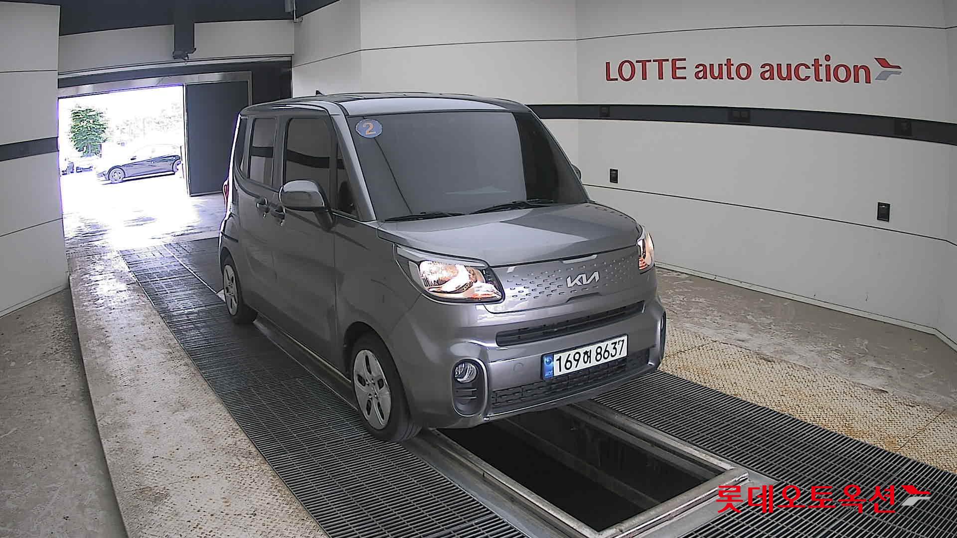2022 - kia ray