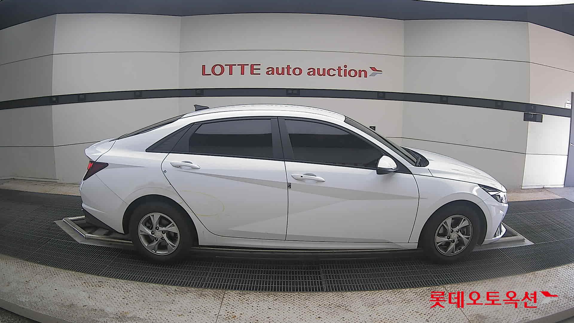 2021 - hyundai avante