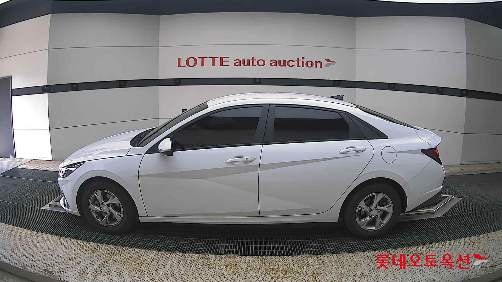 2021 - hyundai avante