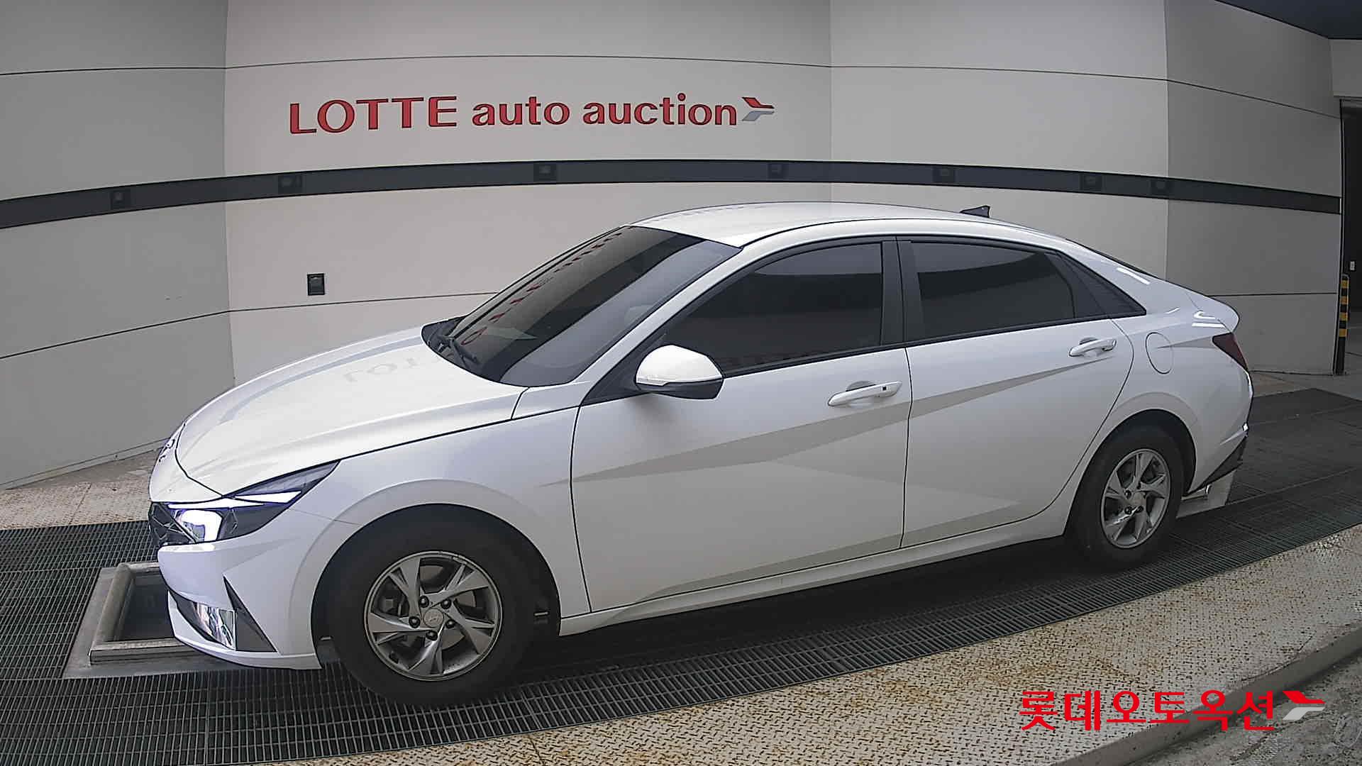 2021 - hyundai avante