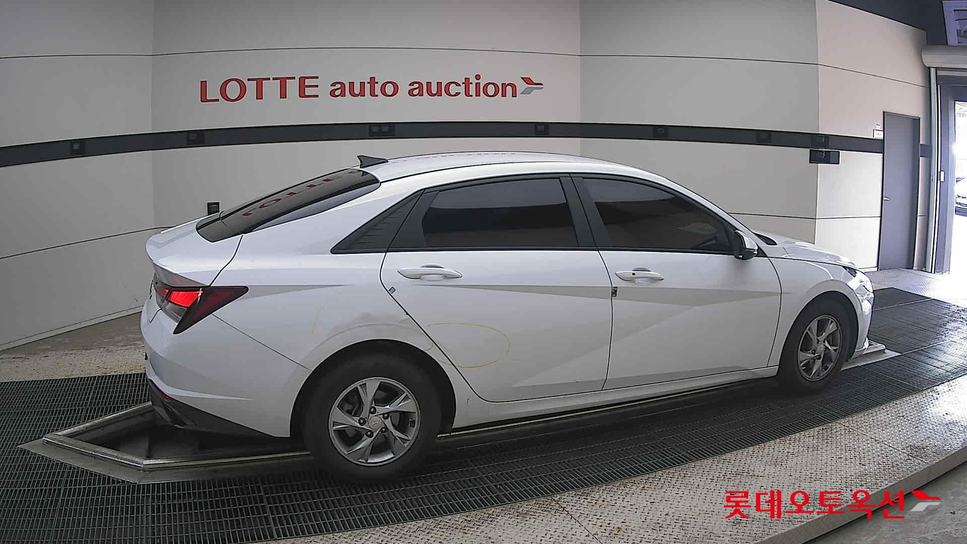 2021 - hyundai avante