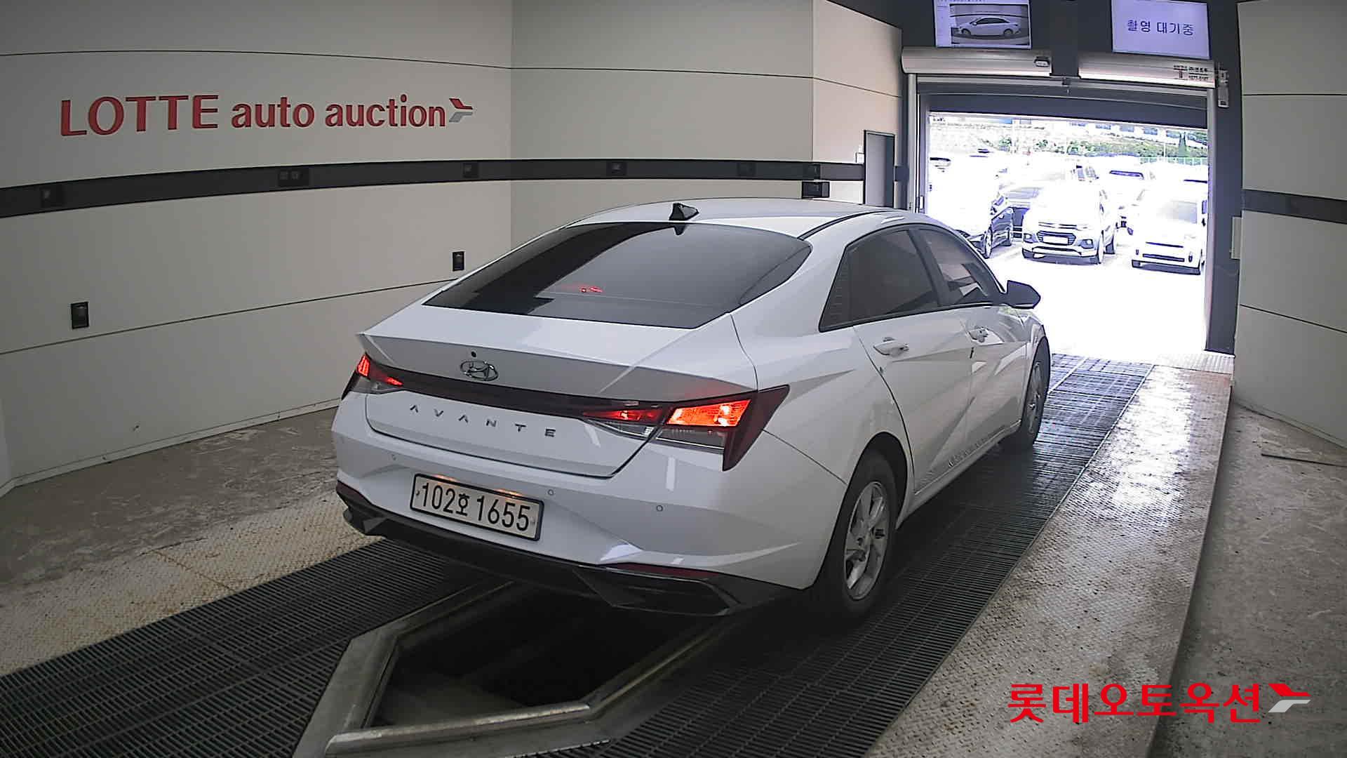 2021 - hyundai avante