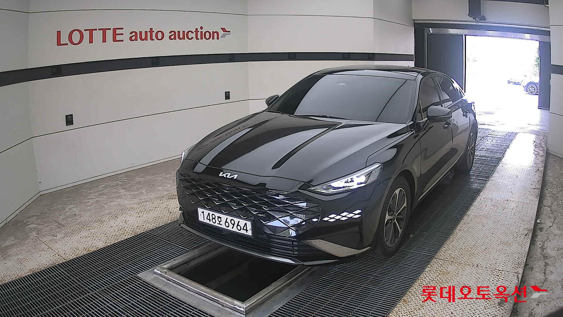 2022 - kia k8