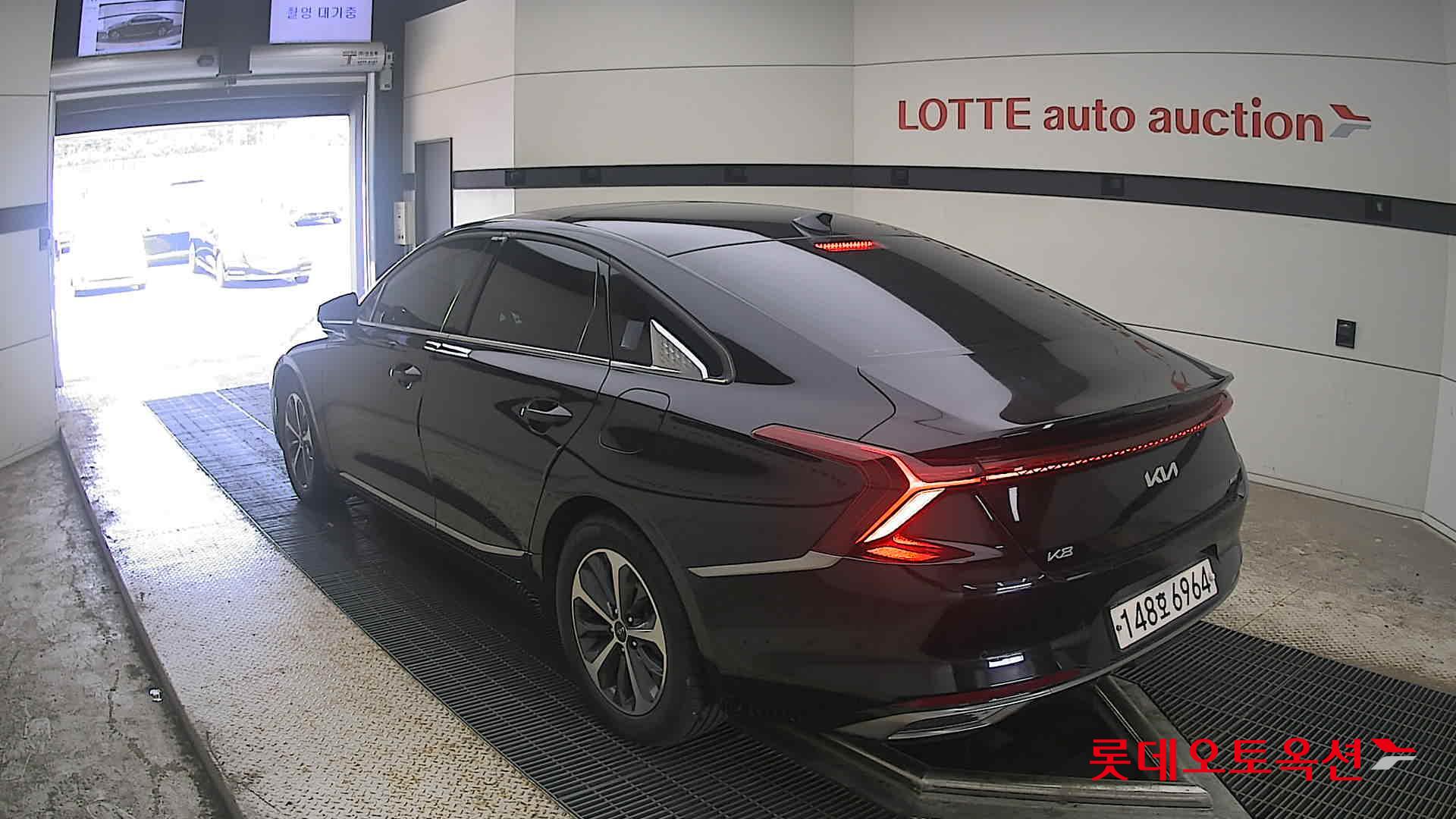 2022 - kia k8