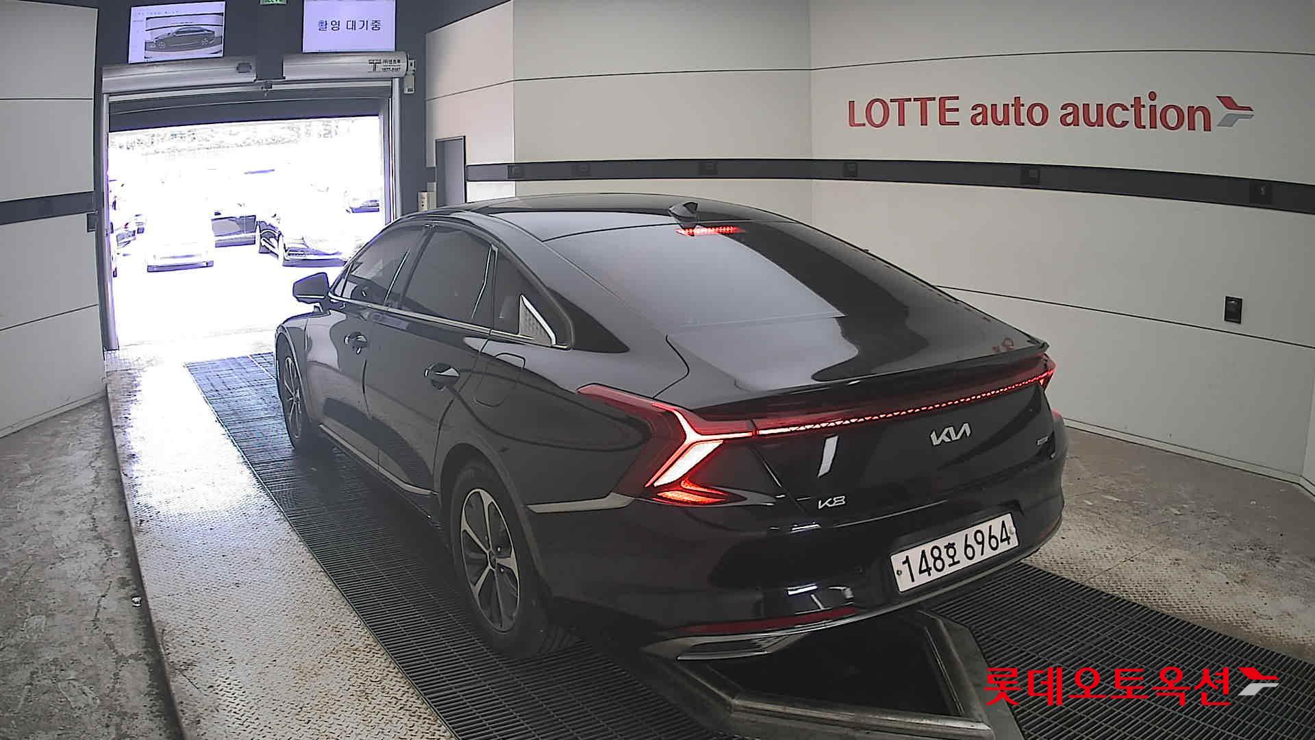2022 - kia k8