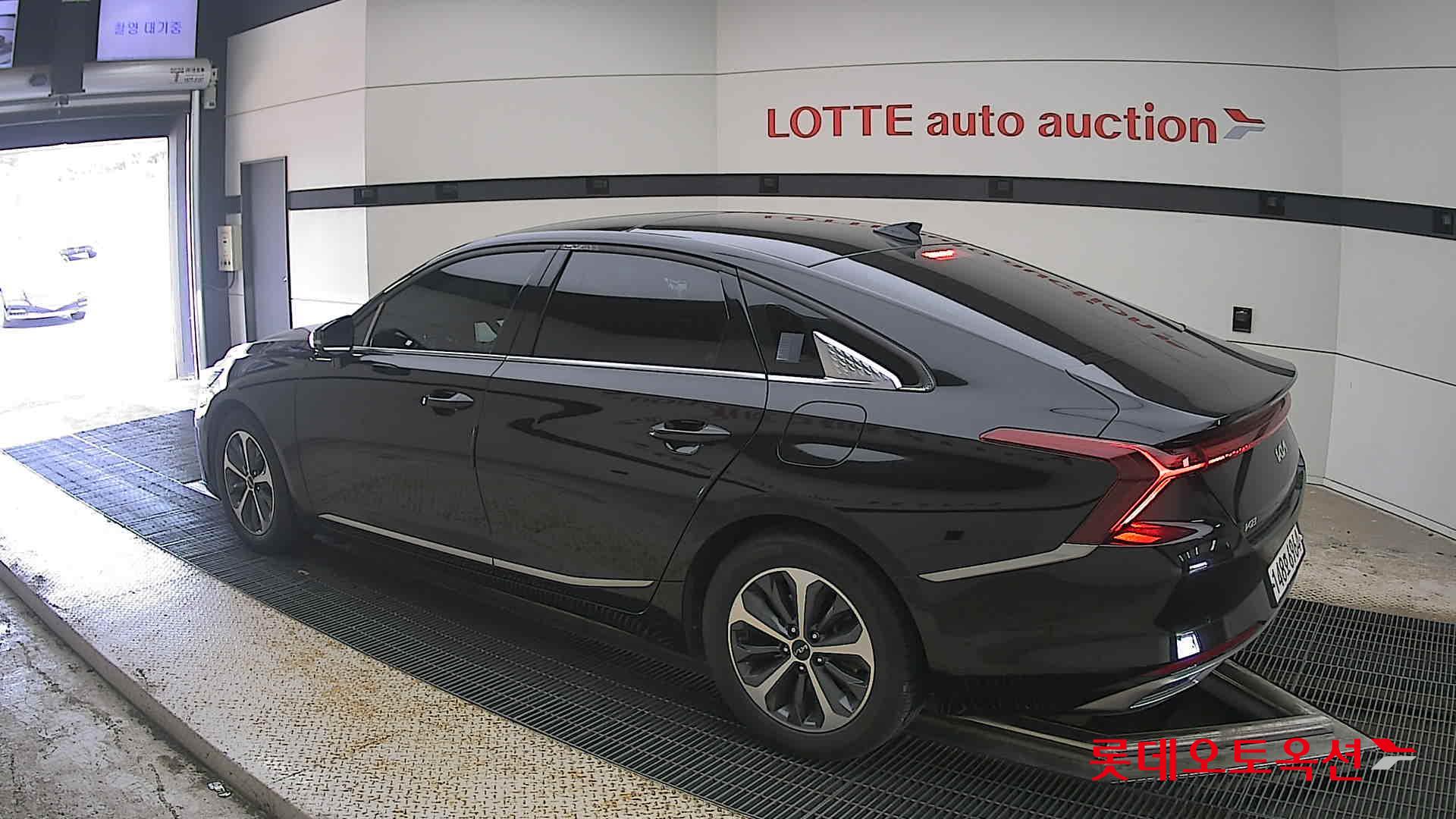 2022 - kia k8