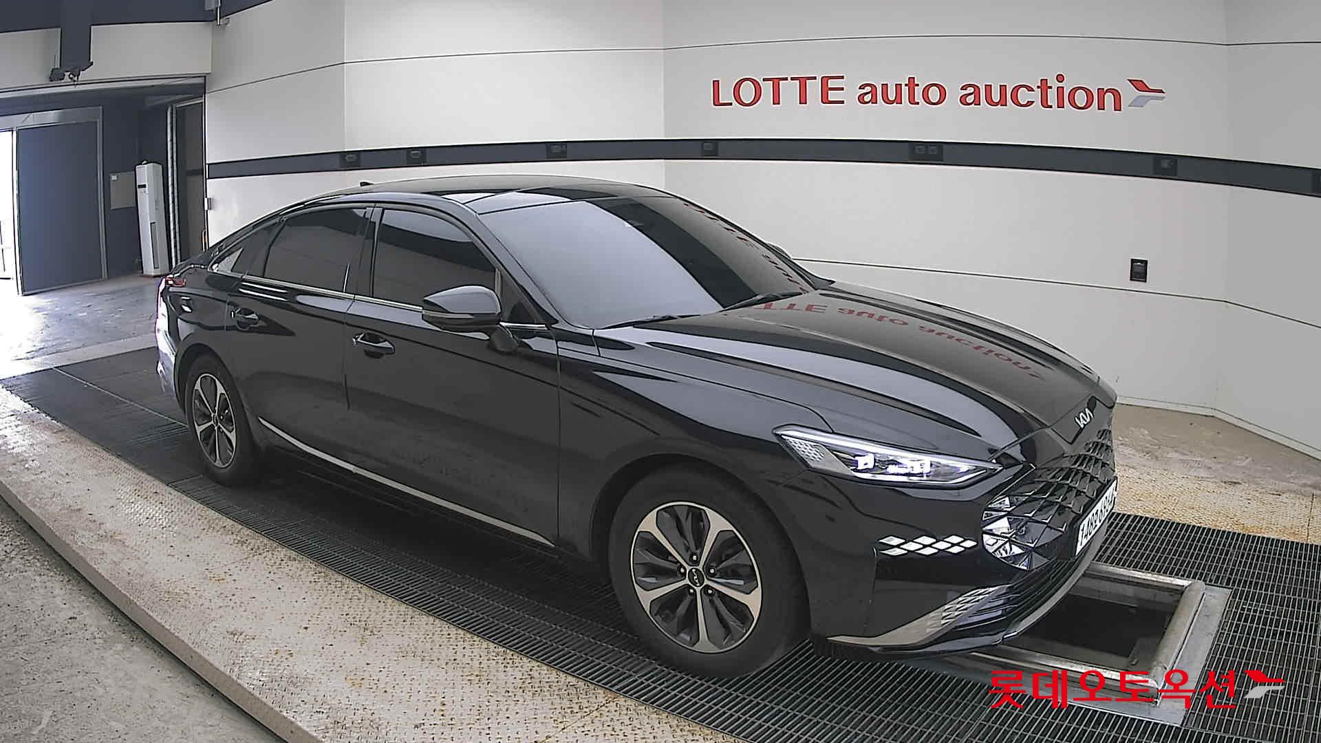 2022 - kia k8
