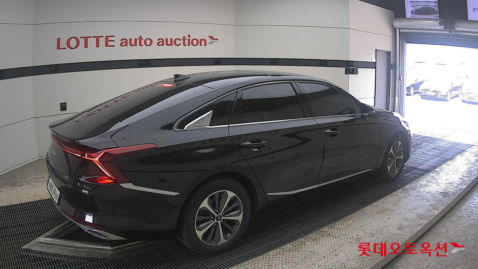 2022 - kia k8