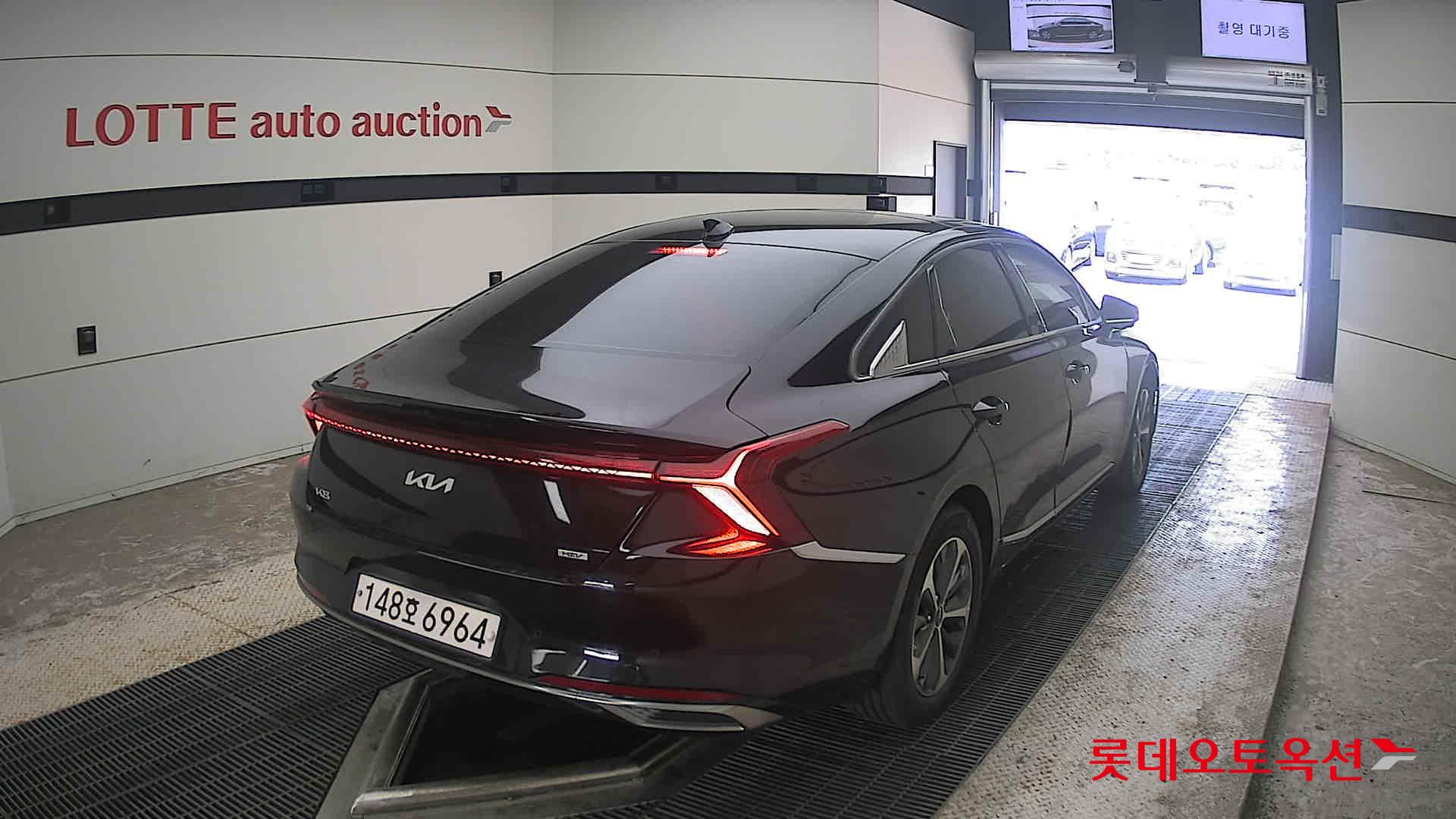 2022 - kia k8