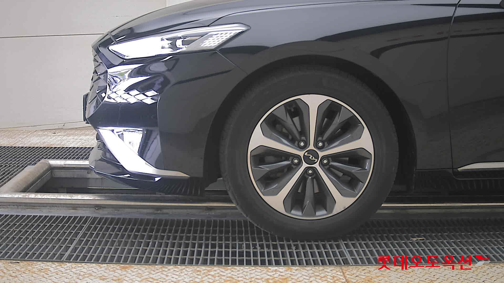 2022 - kia k8