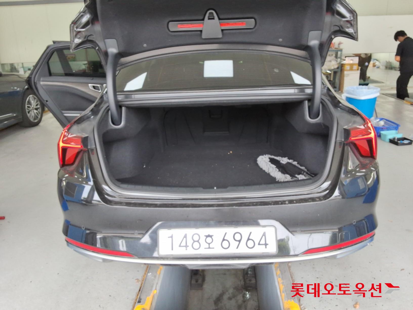 2022 - kia k8