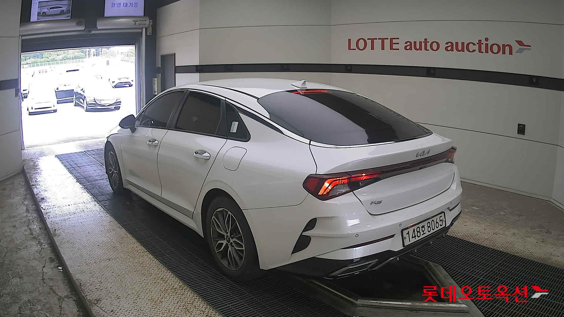 2022 - kia k5