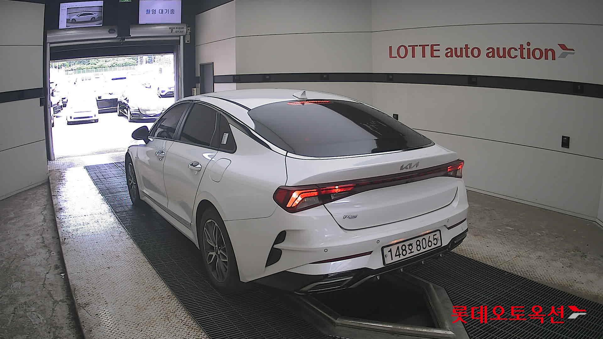 2022 - kia k5
