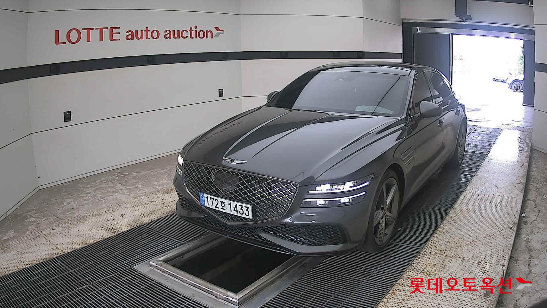 2022 - genesis g80