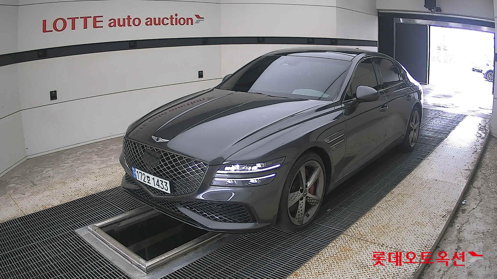 2022 - genesis g80