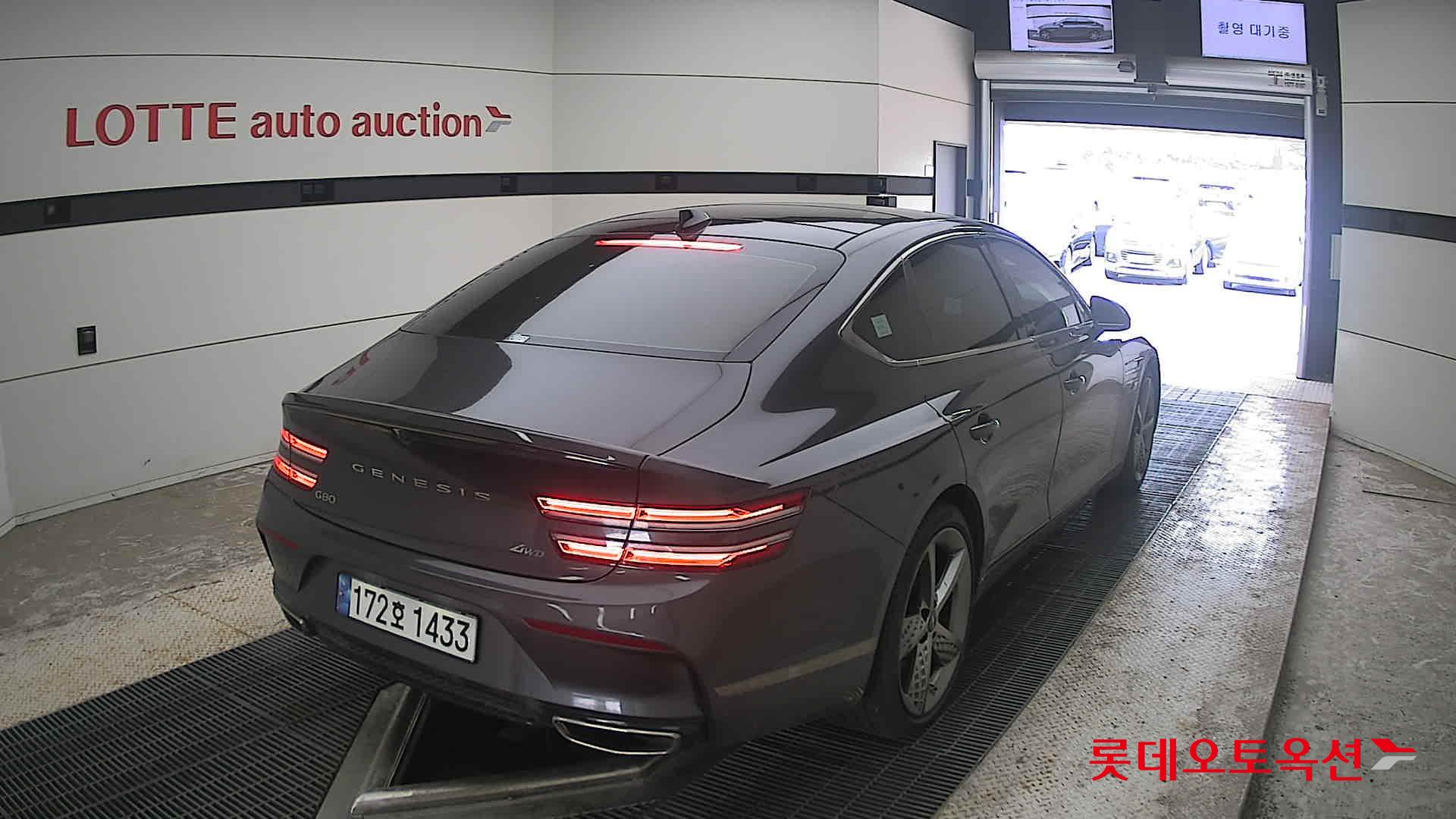 2022 - genesis g80