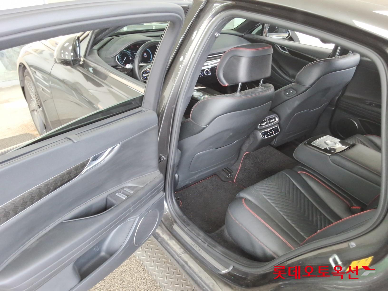 2022 - genesis g80