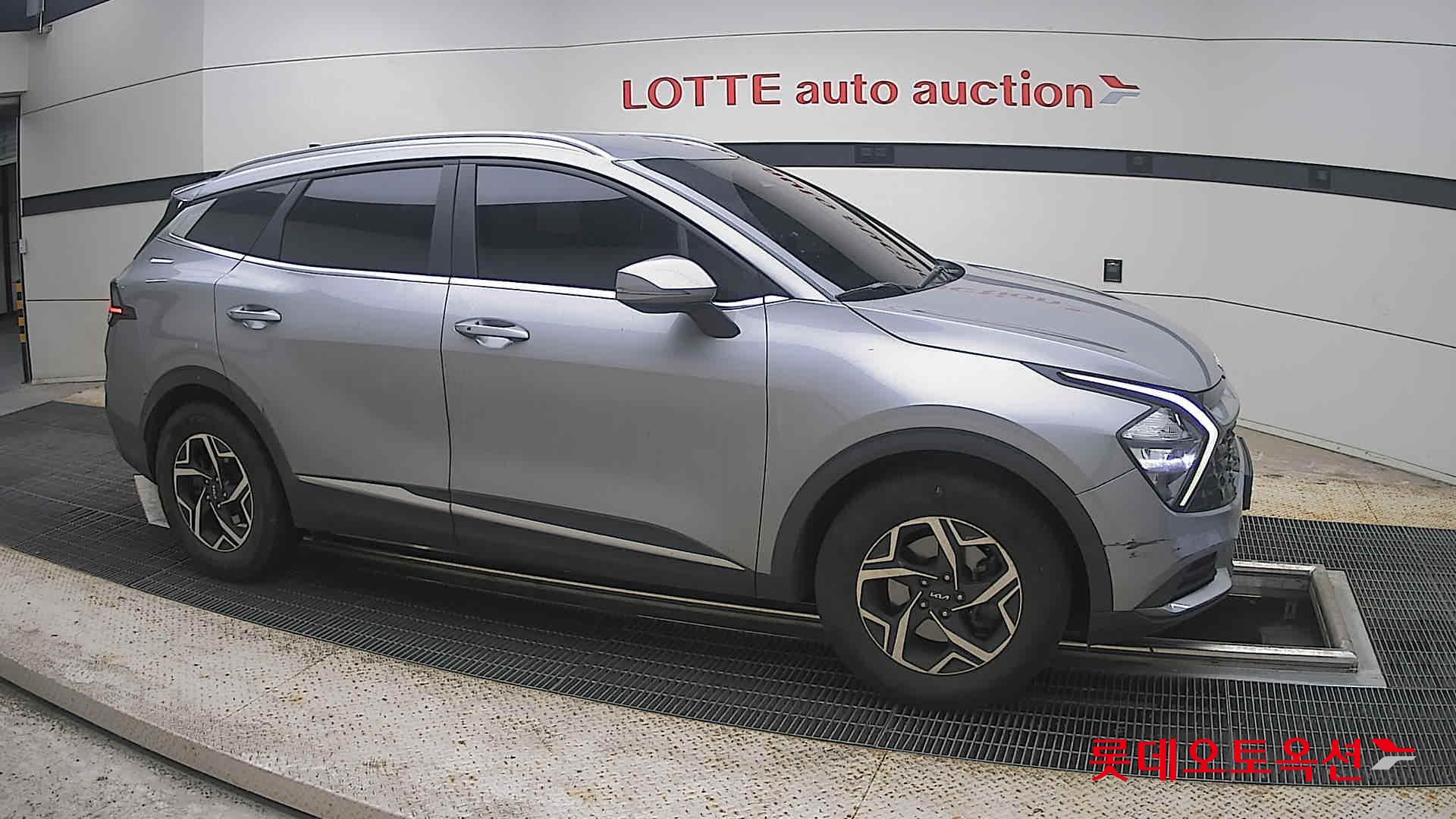2022 - kia sportage