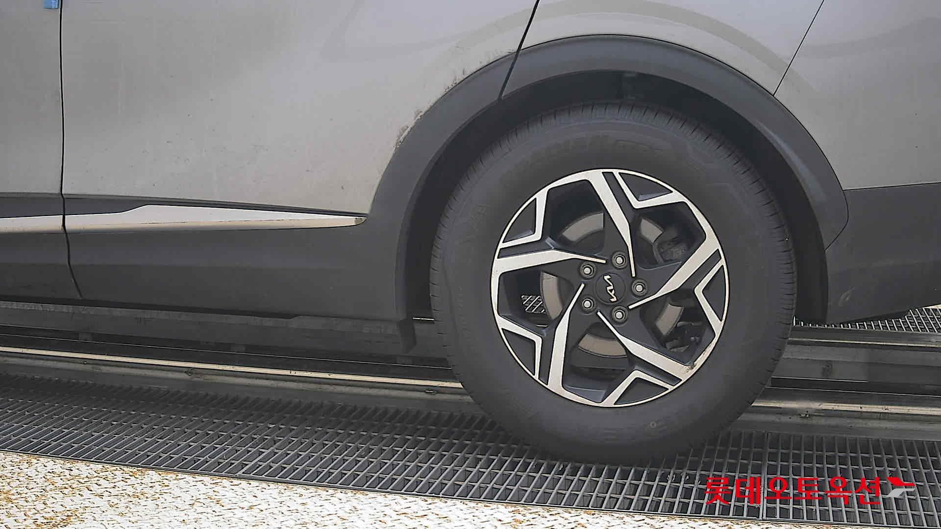 2022 - kia sportage