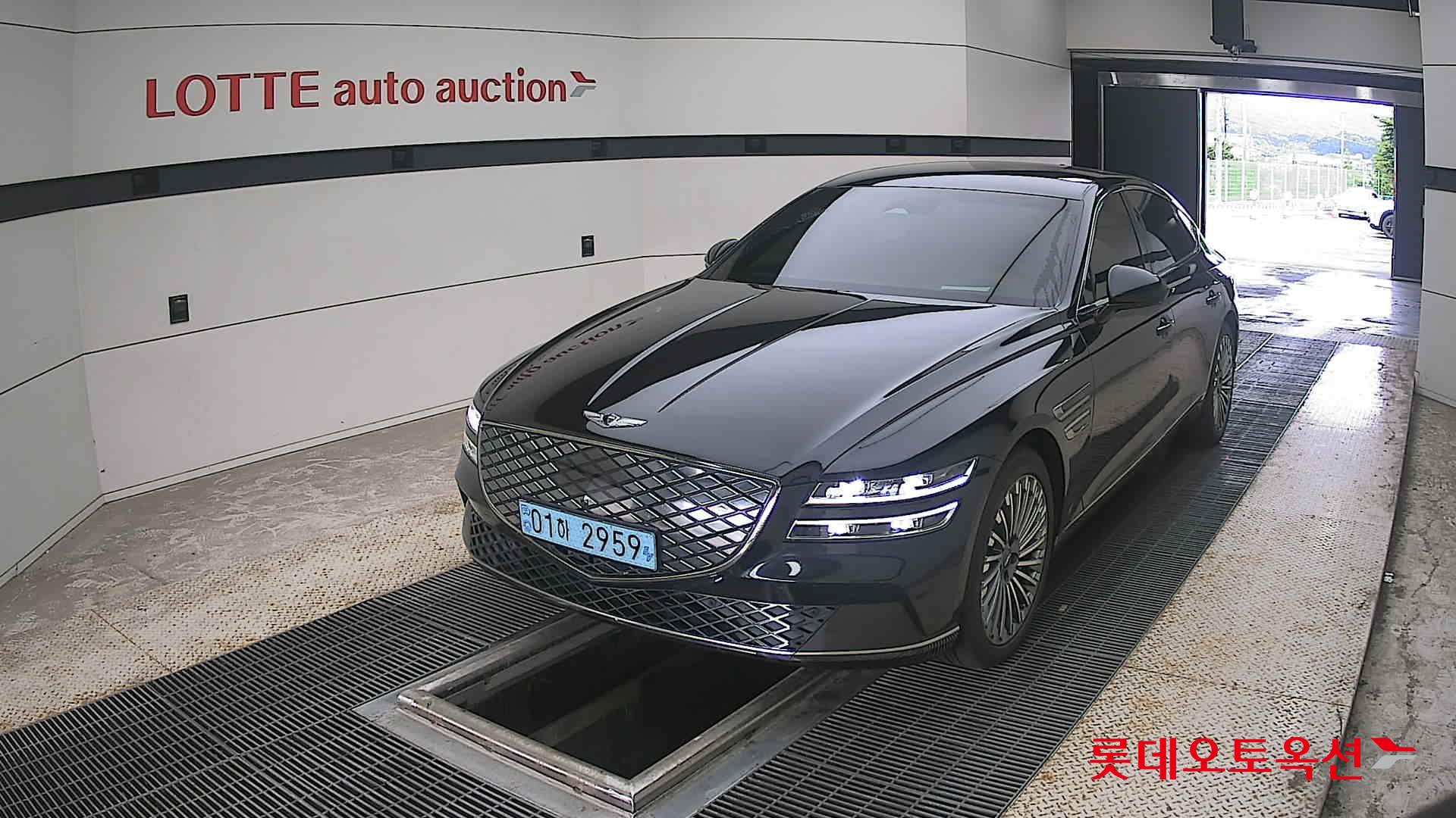 2022 - genesis g80