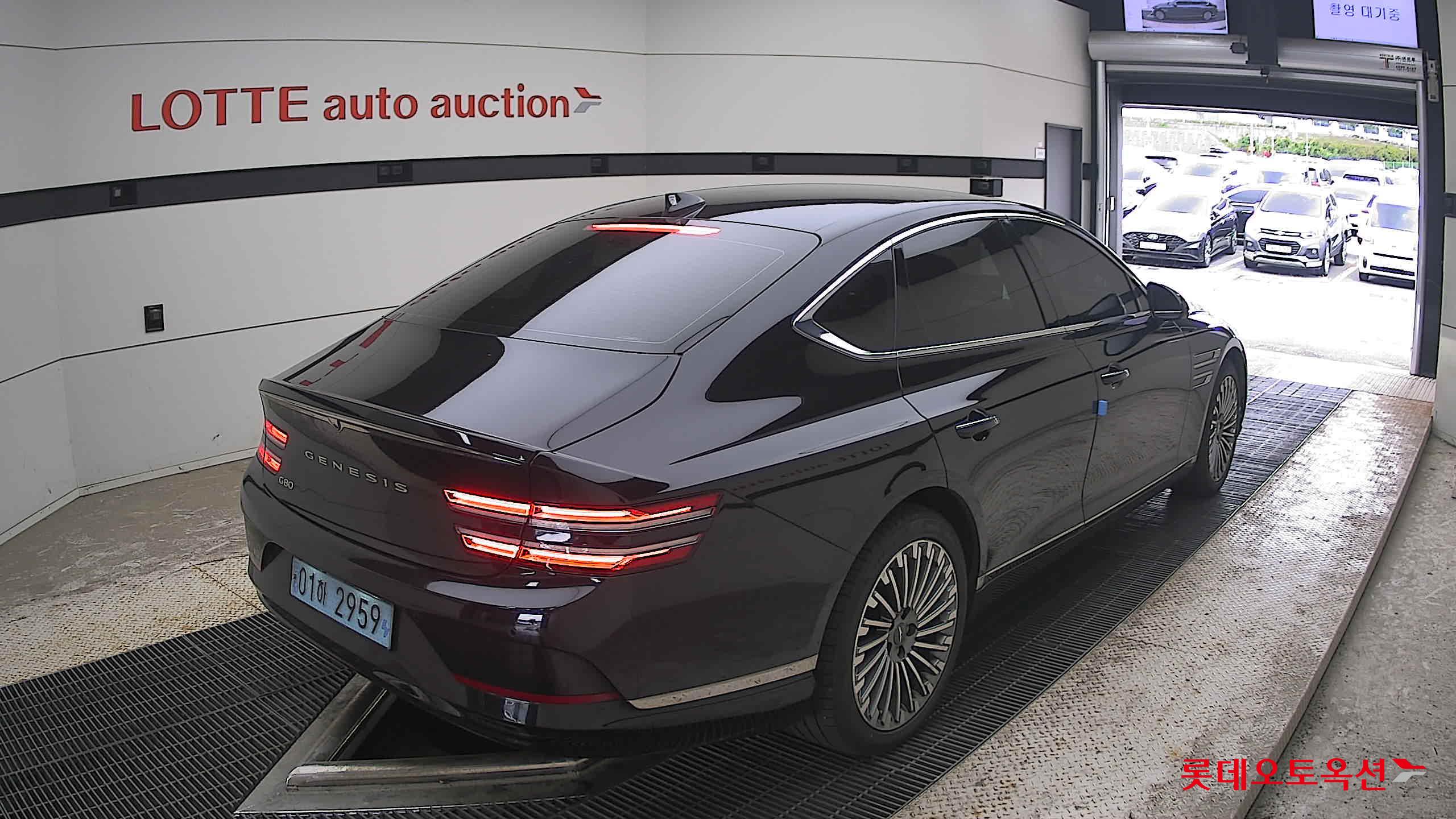 2022 - genesis g80