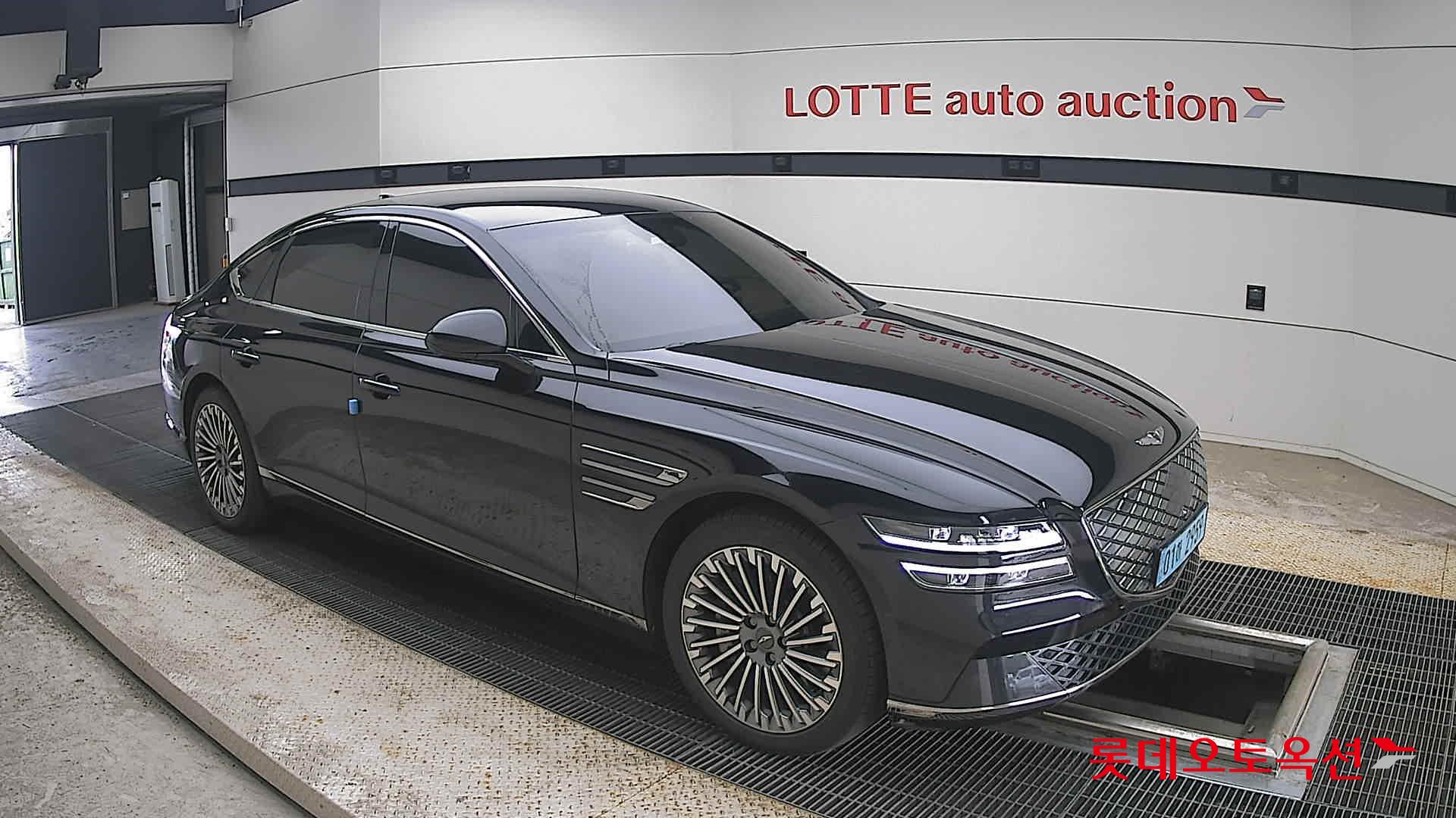 2022 - genesis g80