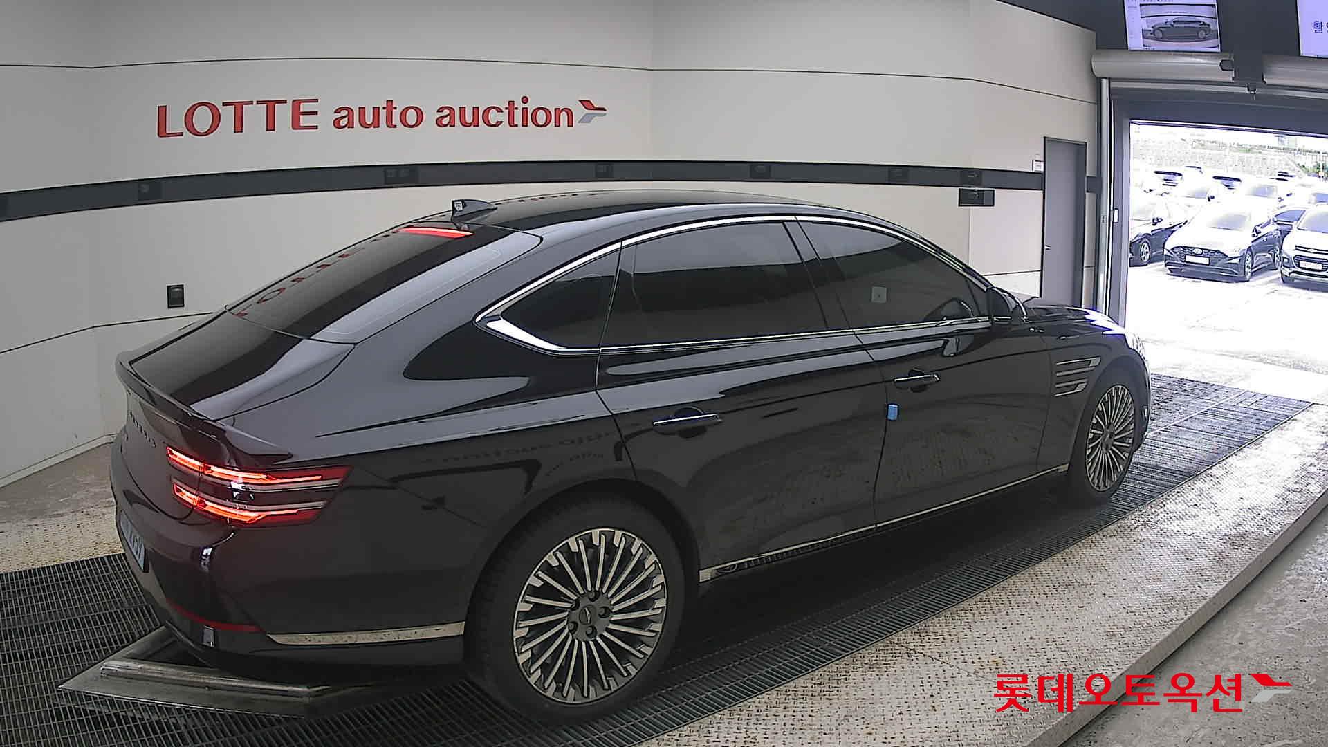 2022 - genesis g80