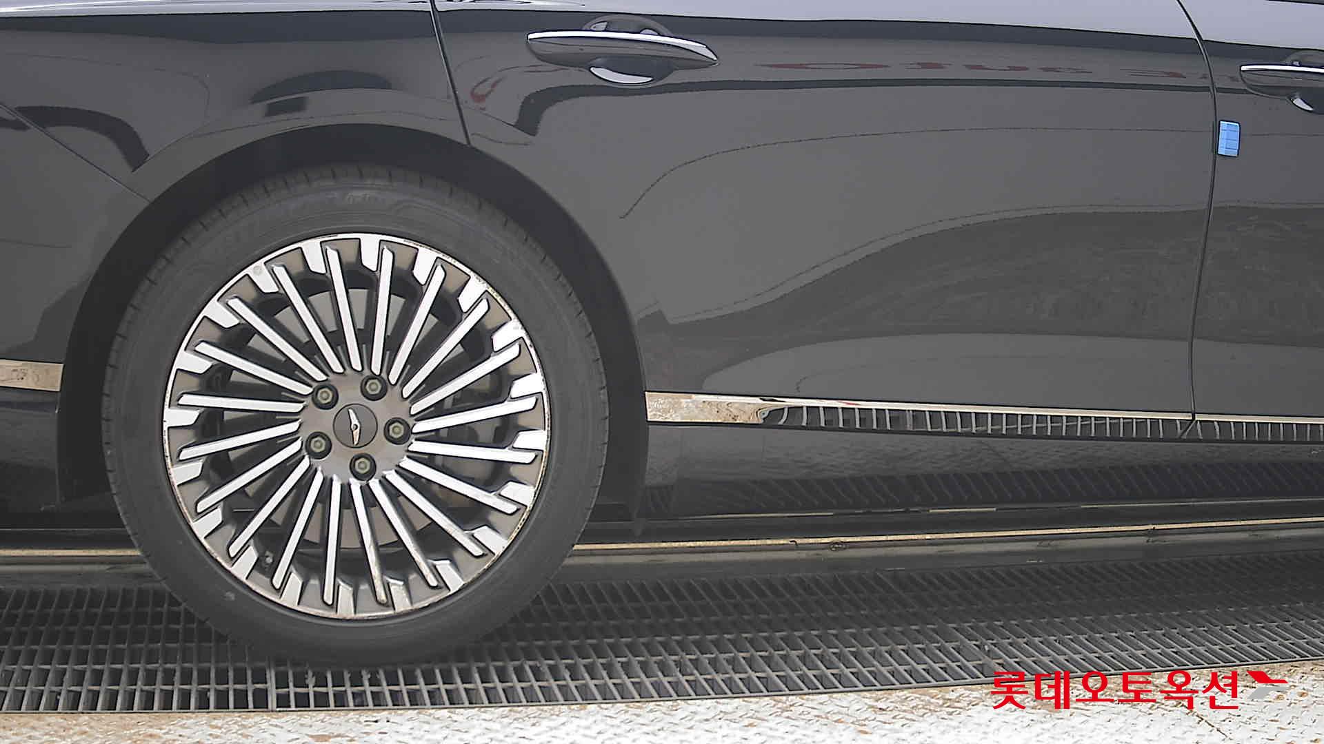 2022 - genesis g80