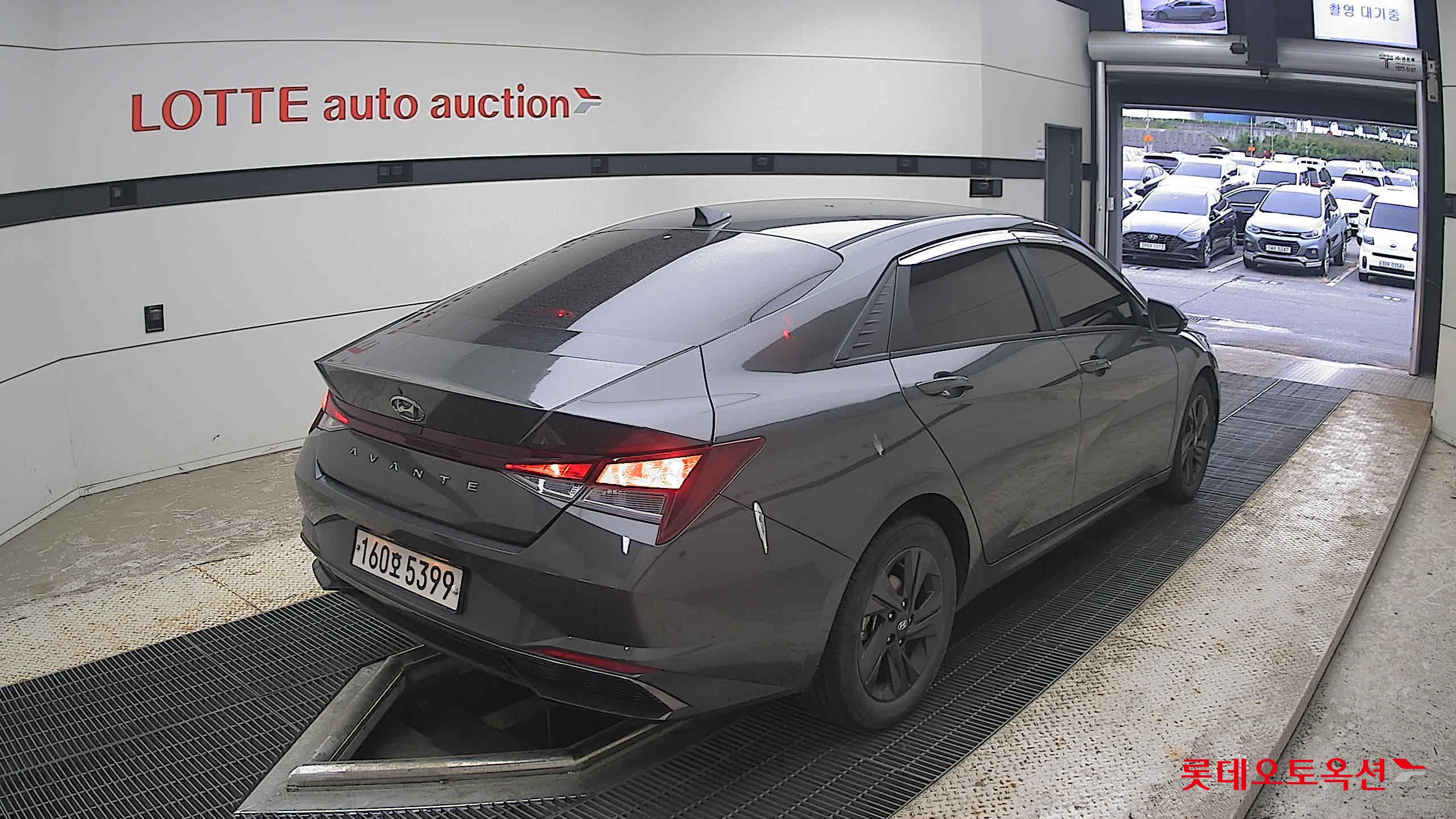 2021 - hyundai avante