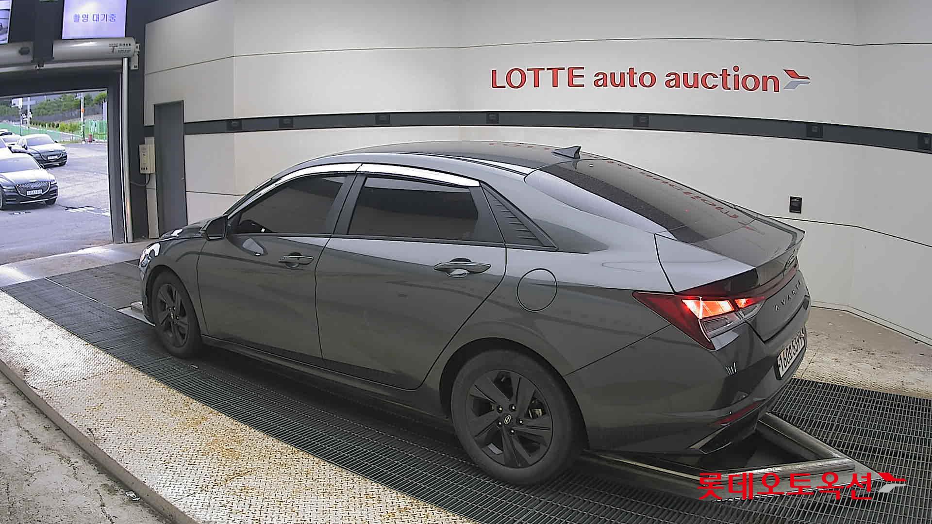 2021 - hyundai avante