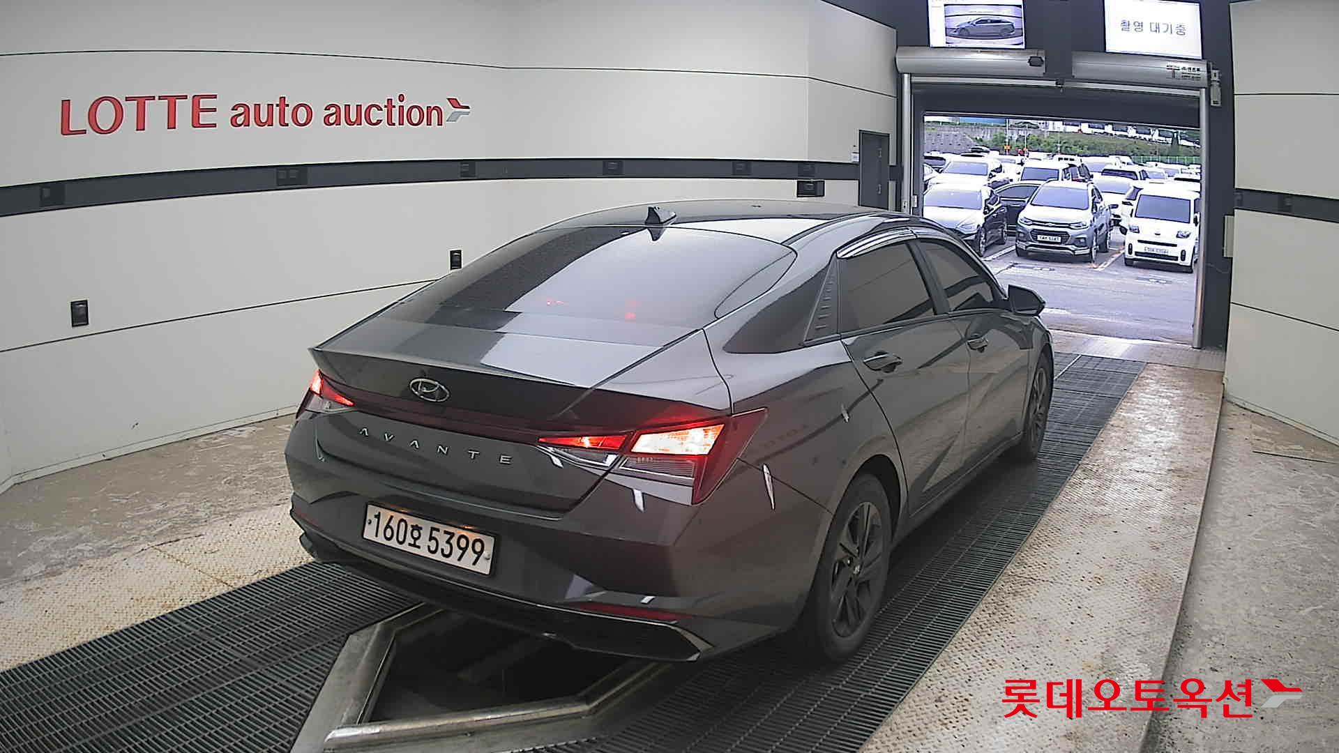 2021 - hyundai avante