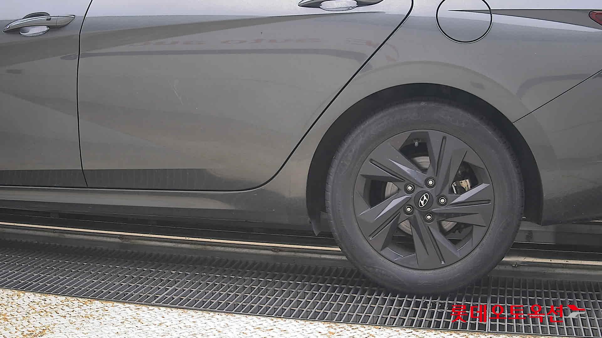 2021 - hyundai avante