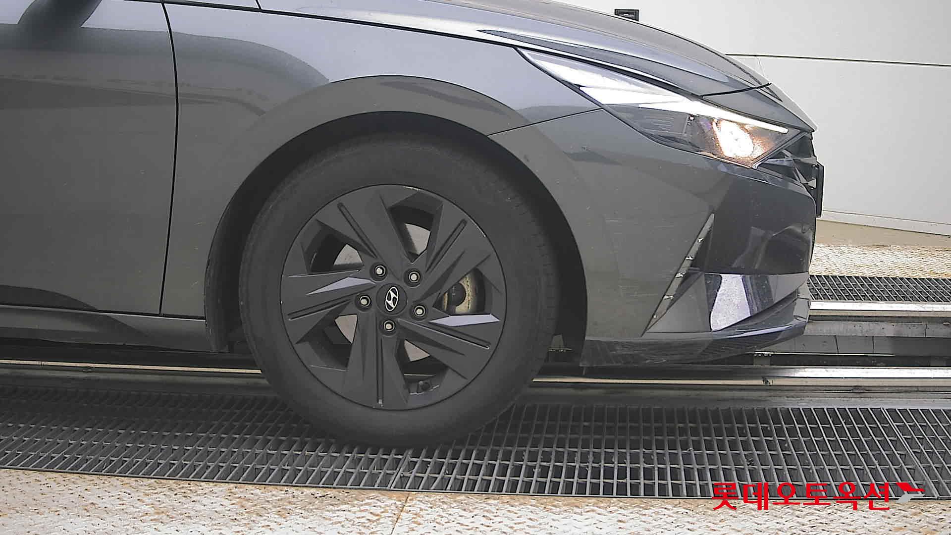 2021 - hyundai avante