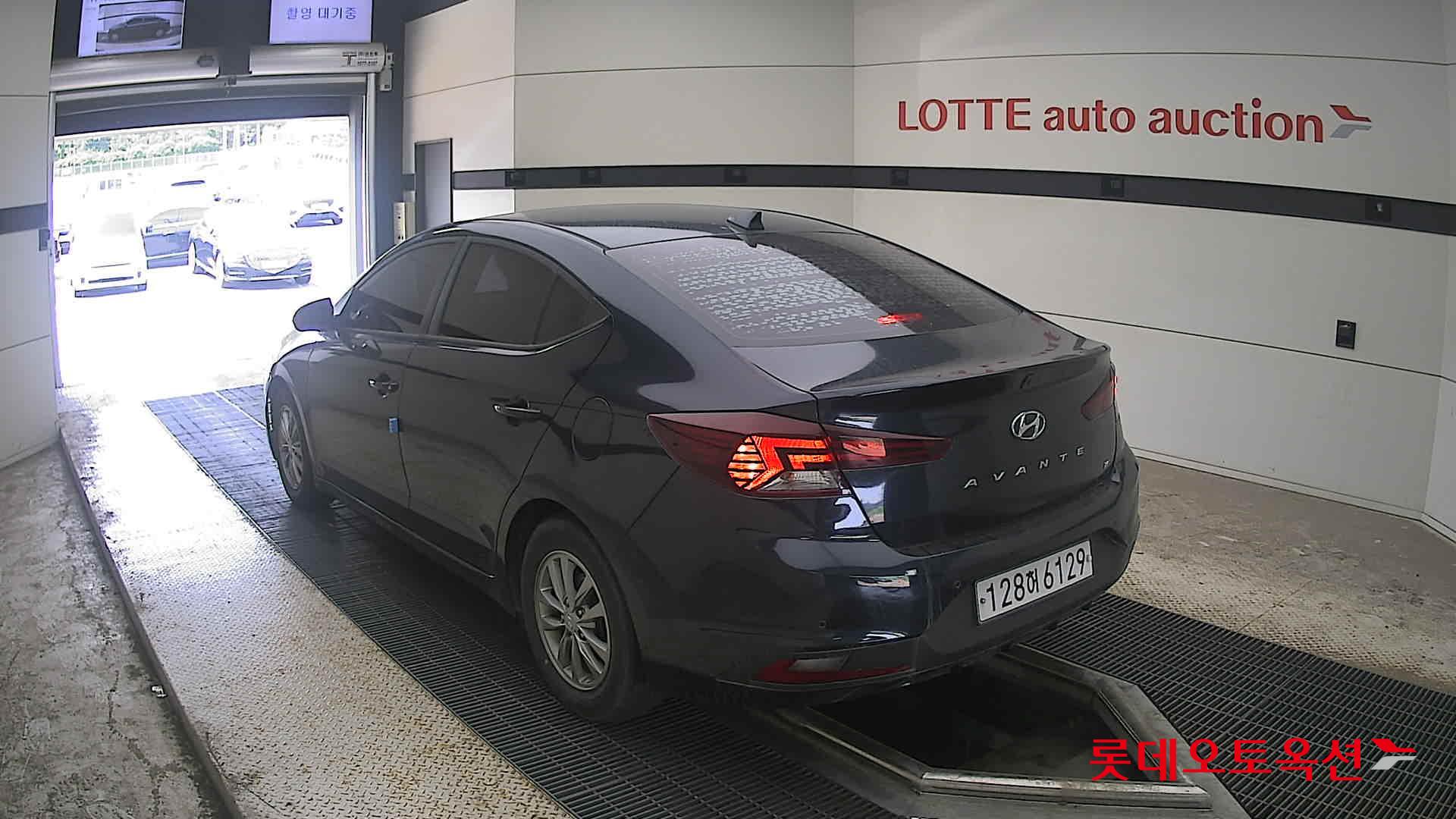2020 - hyundai avante