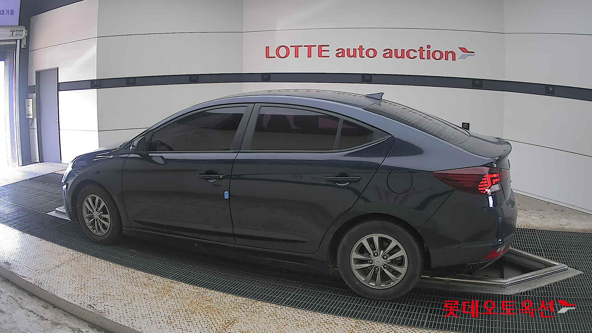 2020 - hyundai avante