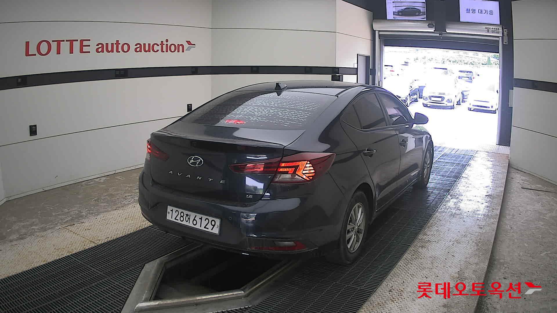 2020 - hyundai avante