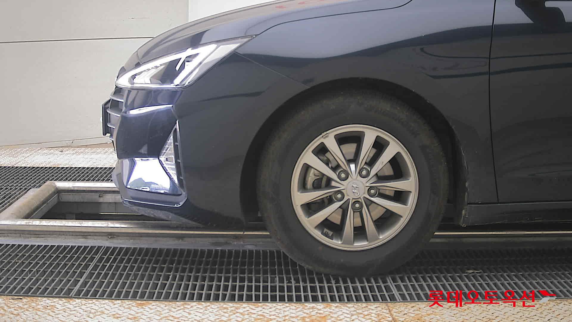 2020 - hyundai avante