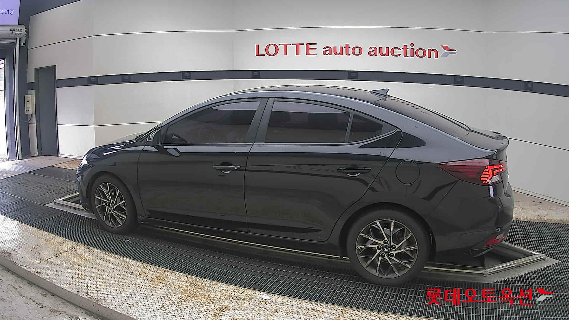 2020 - hyundai avante
