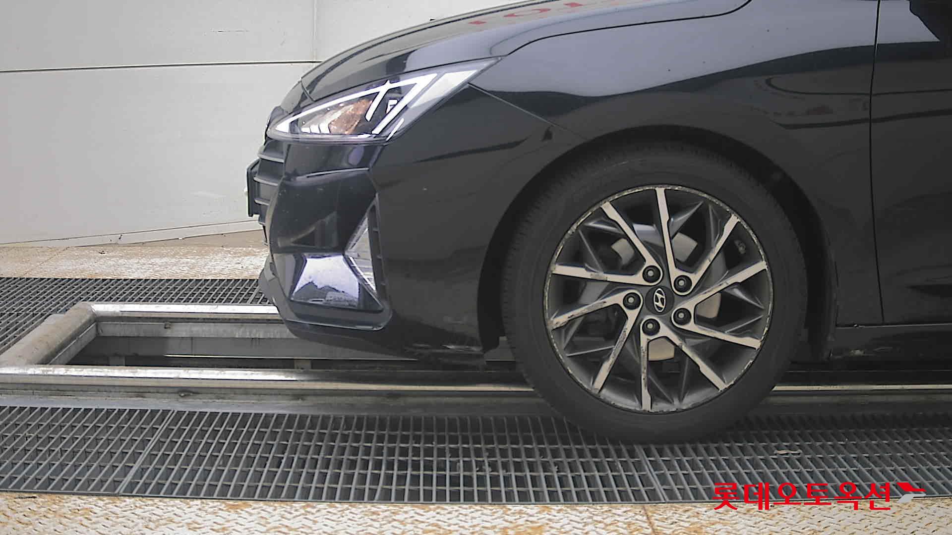 2020 - hyundai avante