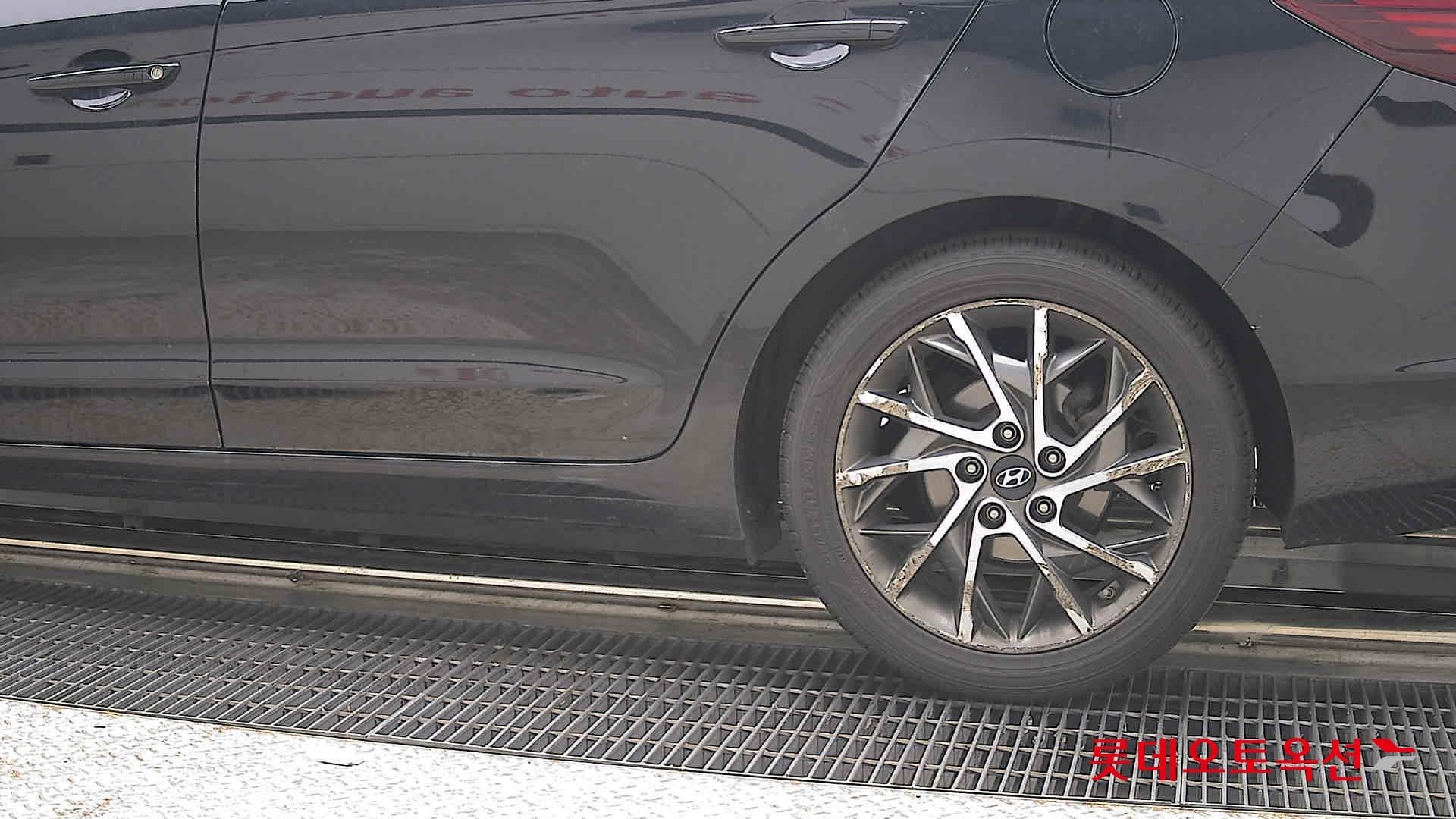 2020 - hyundai avante