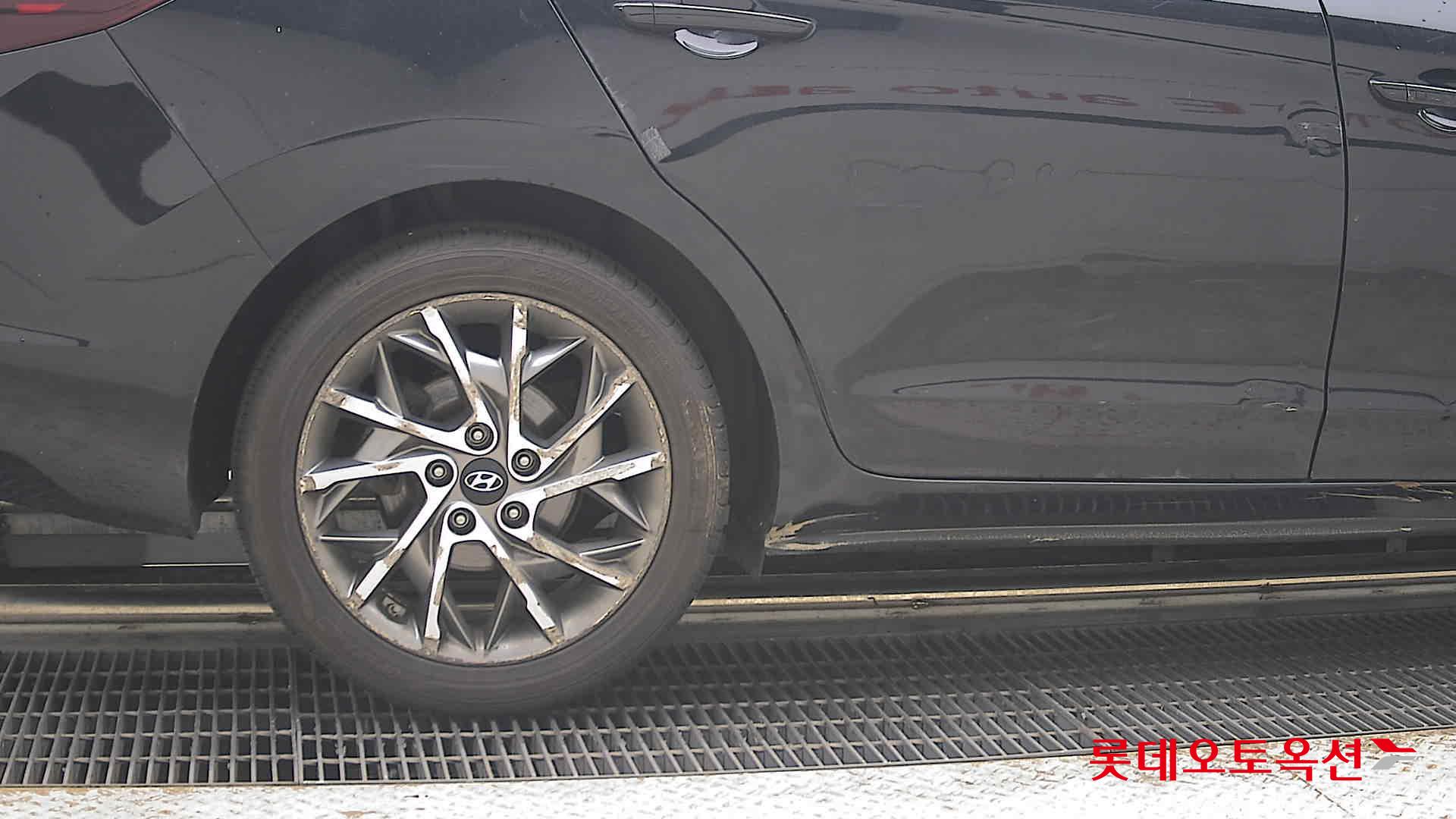 2020 - hyundai avante