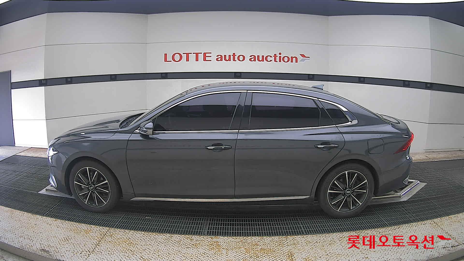 2020 - hyundai grandeur